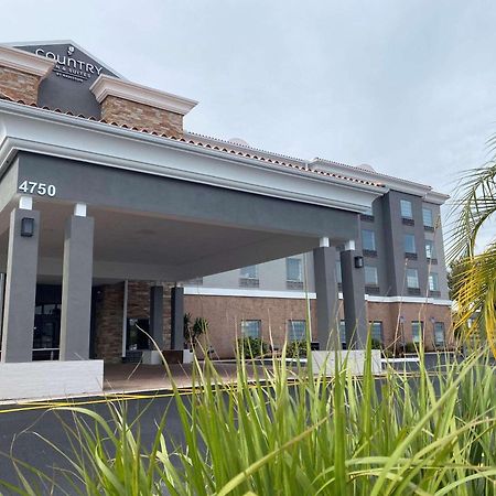 Country Inn & Suites By Radisson, Rj Stadium - Tampa Airport East Exterior photo